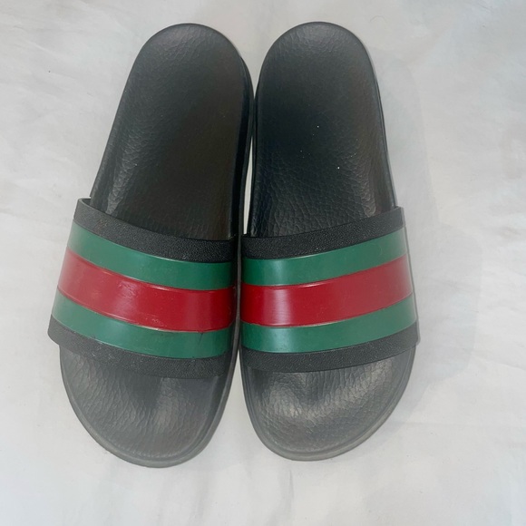 MEN'S GUCCI WEB RUBBER SLIDE SANDAL - Picture 2 of 8
